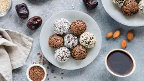 Healthy Date Balls